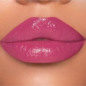 JEFFREE STAR COSMETICS
Supreme Gloss | MORE THAN FRIENDS